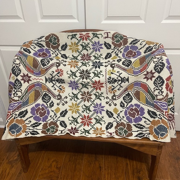 Vintage Floral Hand Embroidered Cross Stitch Fringe Art Deco Piano Shawl (liner) - Picture 3 of 5